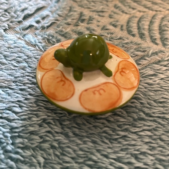 Pier one turtle teapot - Picture 3 of 4